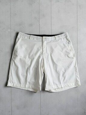 NIKE Men’s White Active Chino Shorts Size 42 NEW NWT